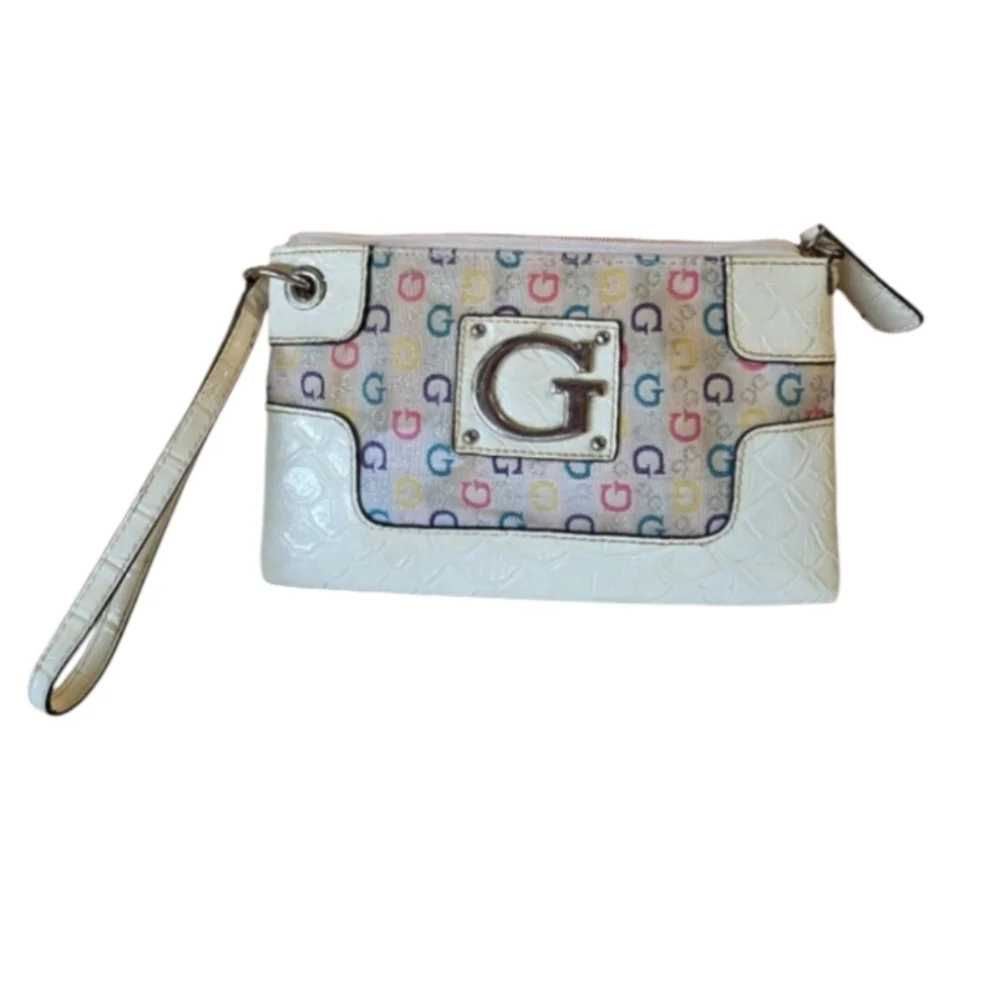 Guess Y2K Vintage Wristlet Candy Color Cream Clutch Retro G Logo Design